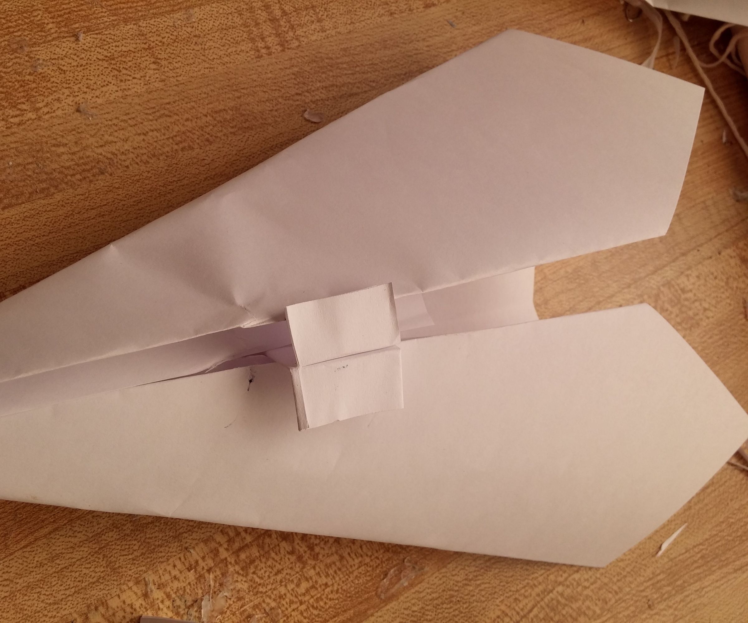 Easy-to-make Paper Flying Wing 
