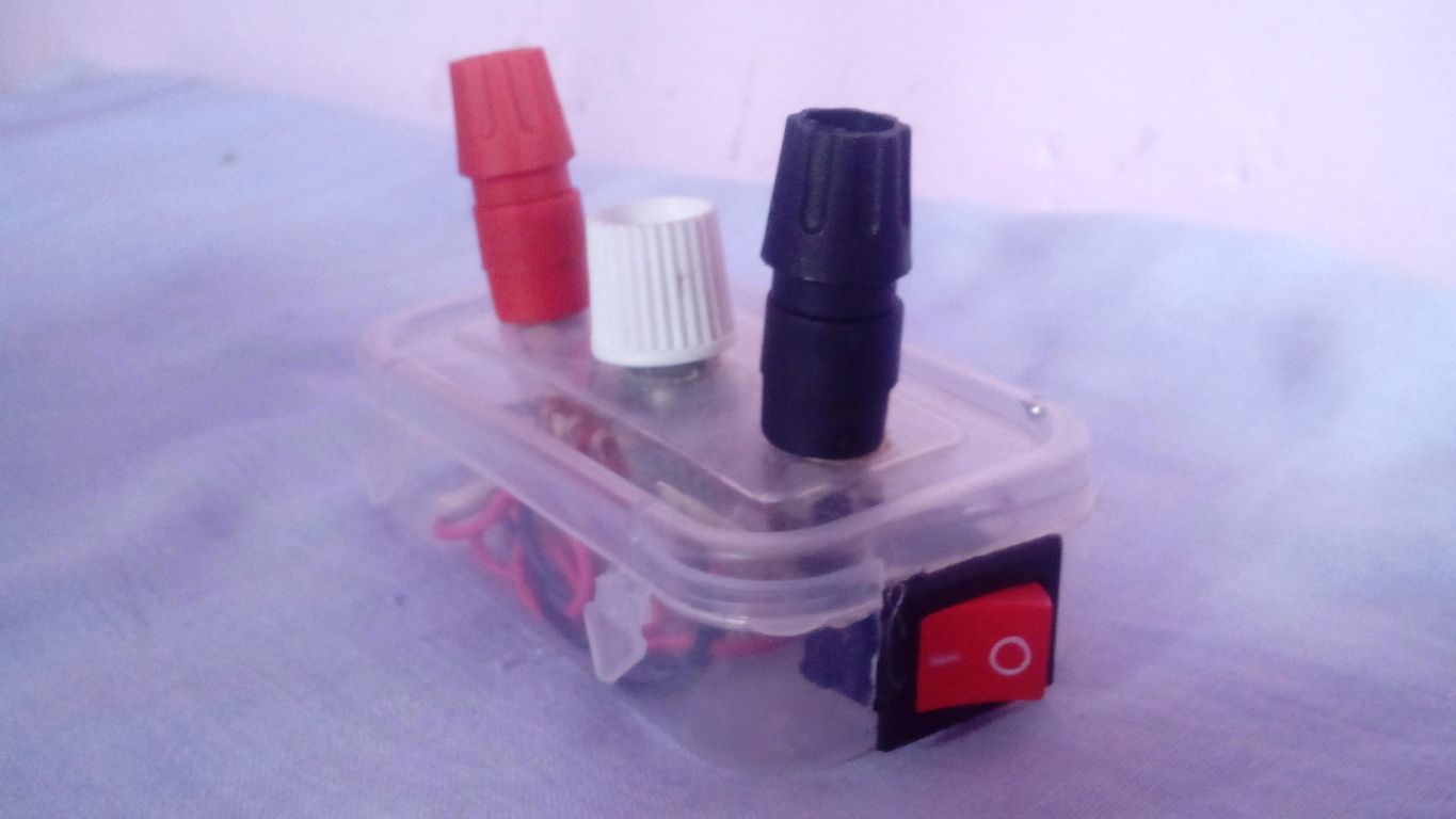 World's smallest variable power supply