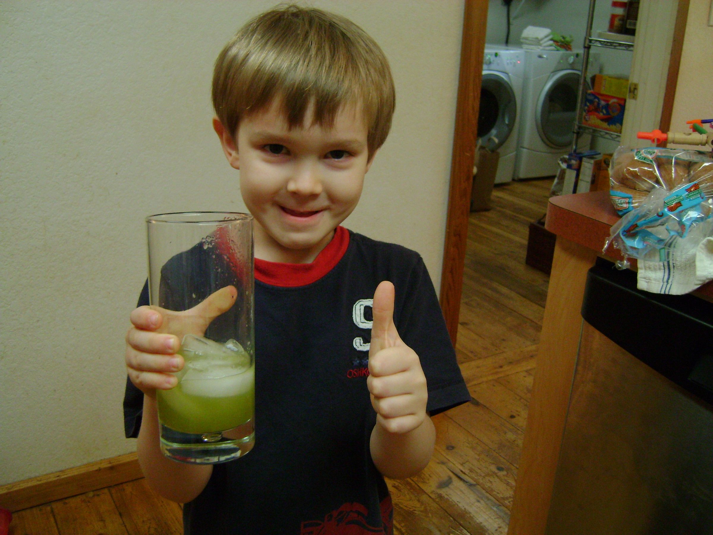 How to Make Kiwi Punch!