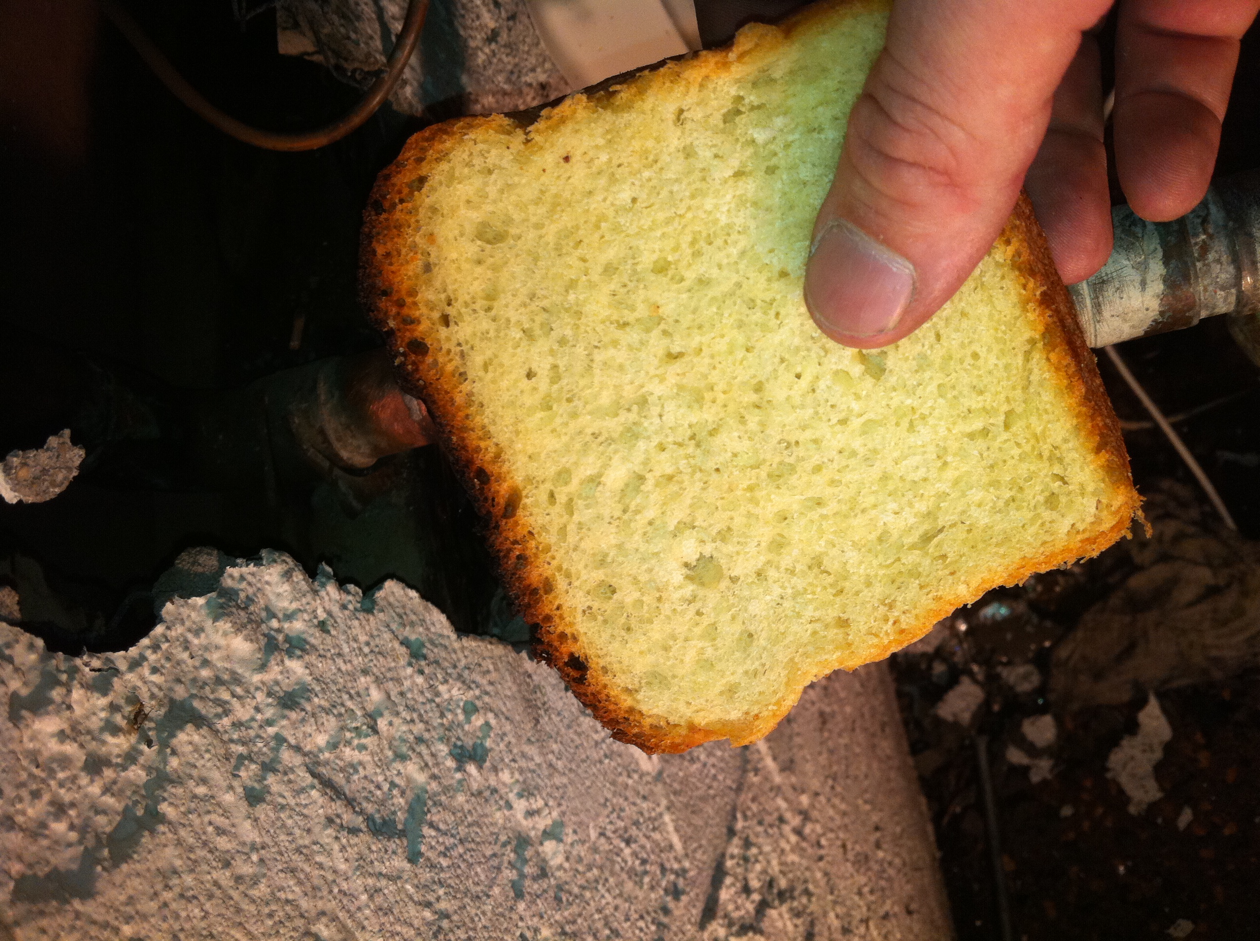 Using Bread to Sweat a Leaking Copper Pipe