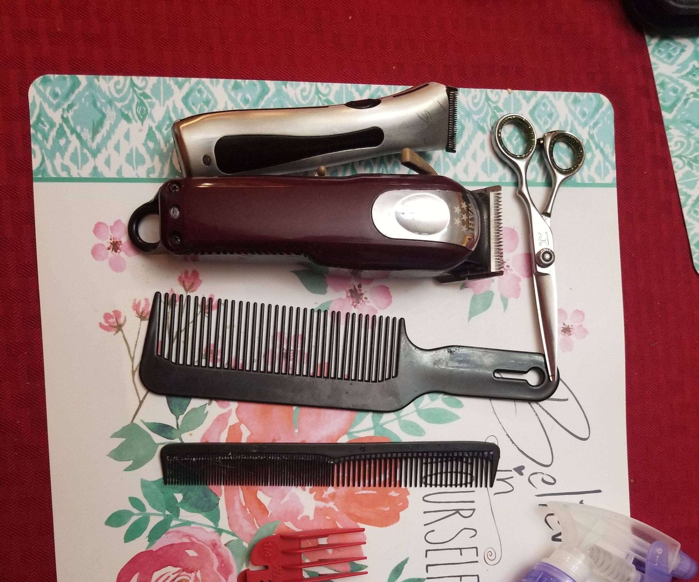 How to Do a Basic Blended Men's Haircut