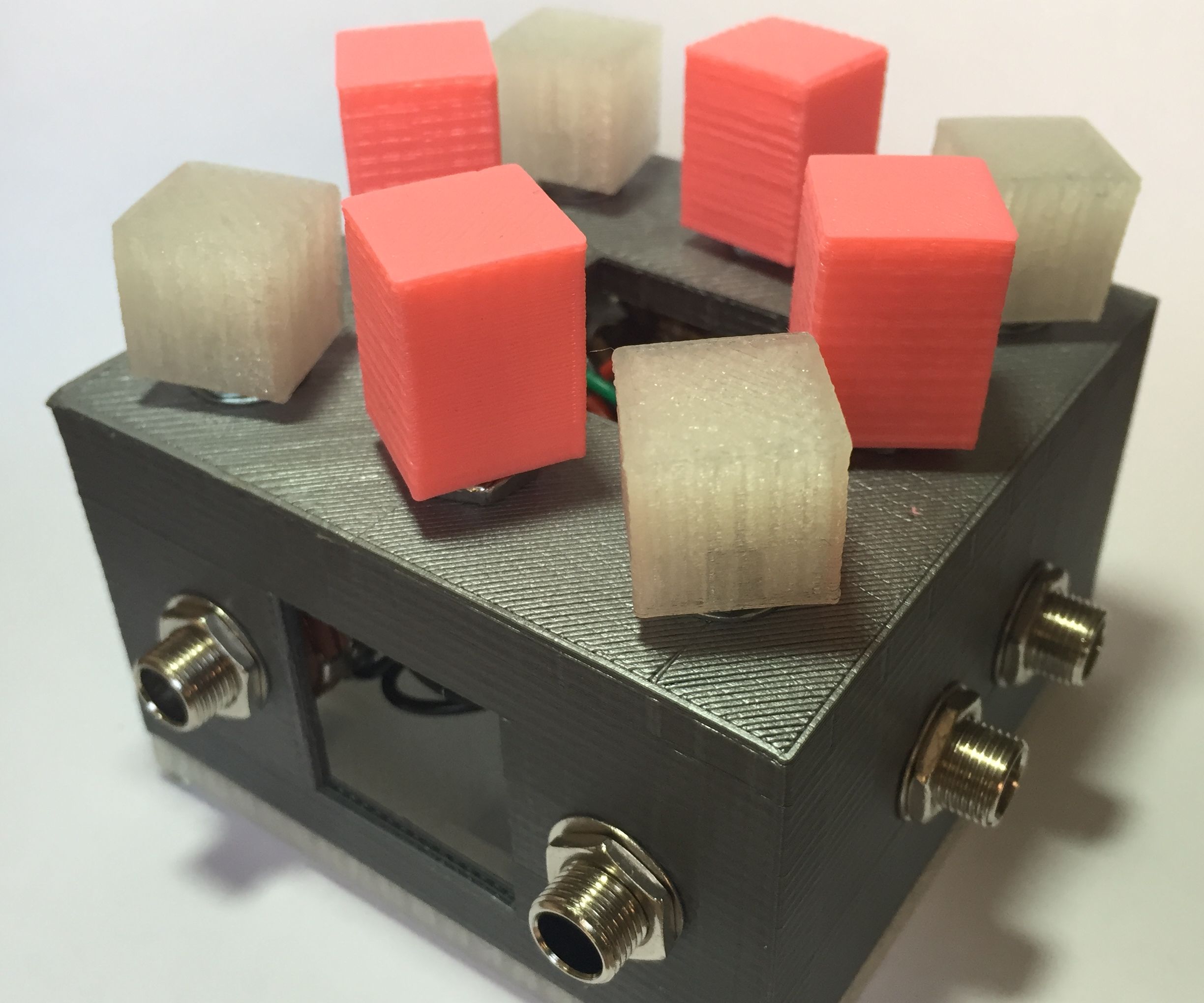 Mixer Estéreo 4 Canales