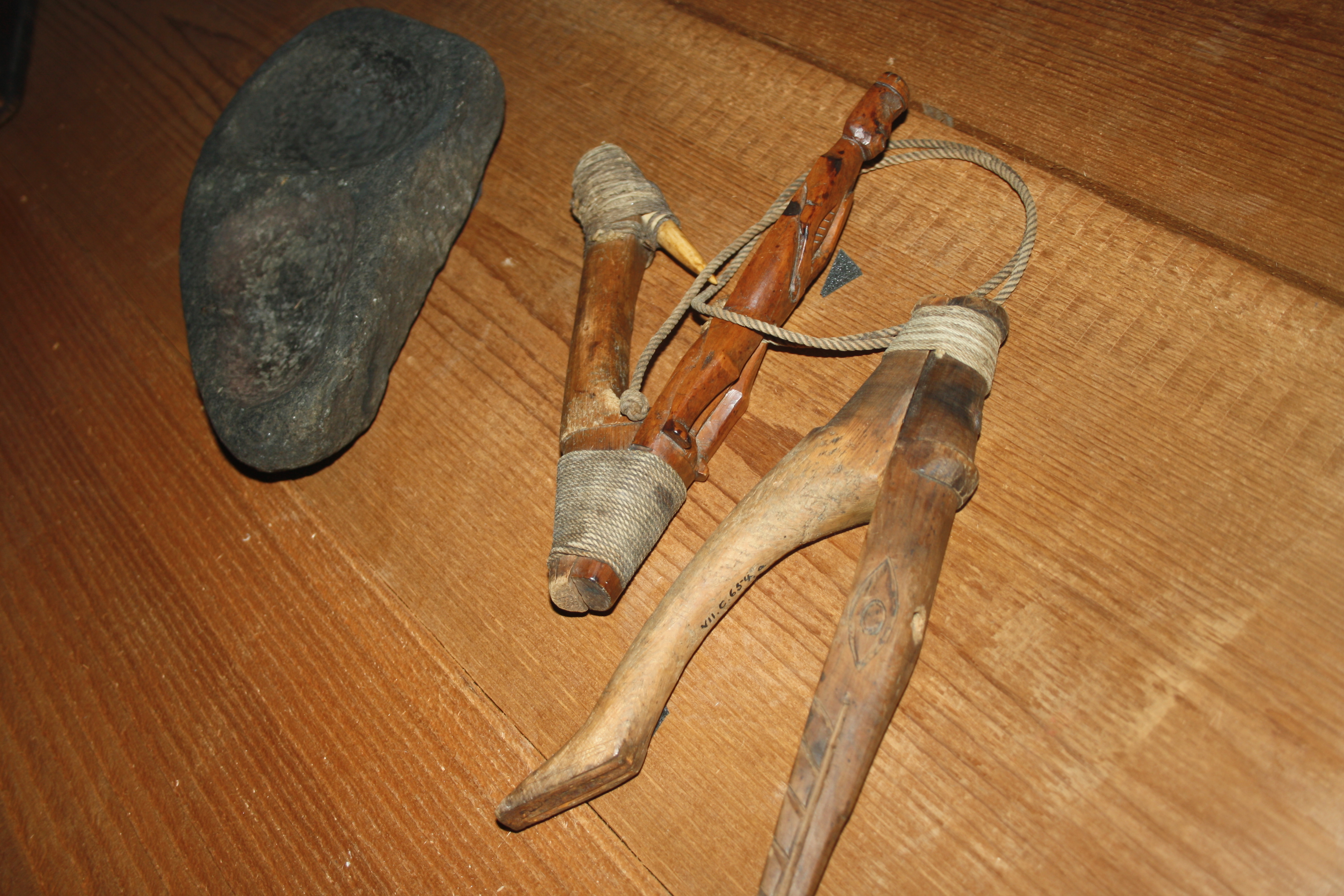 Handcarved Native American Halibut Hook : 9 Steps (with Pictures ...