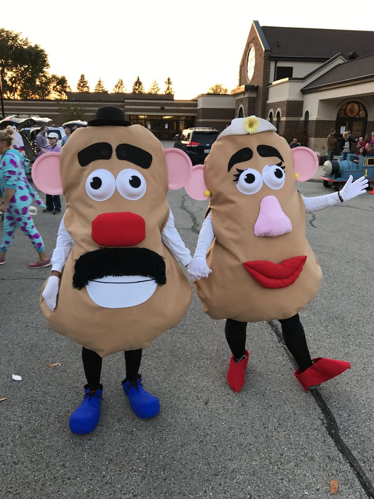 Mr. & Mrs. Potato Head Costumes 6 Steps