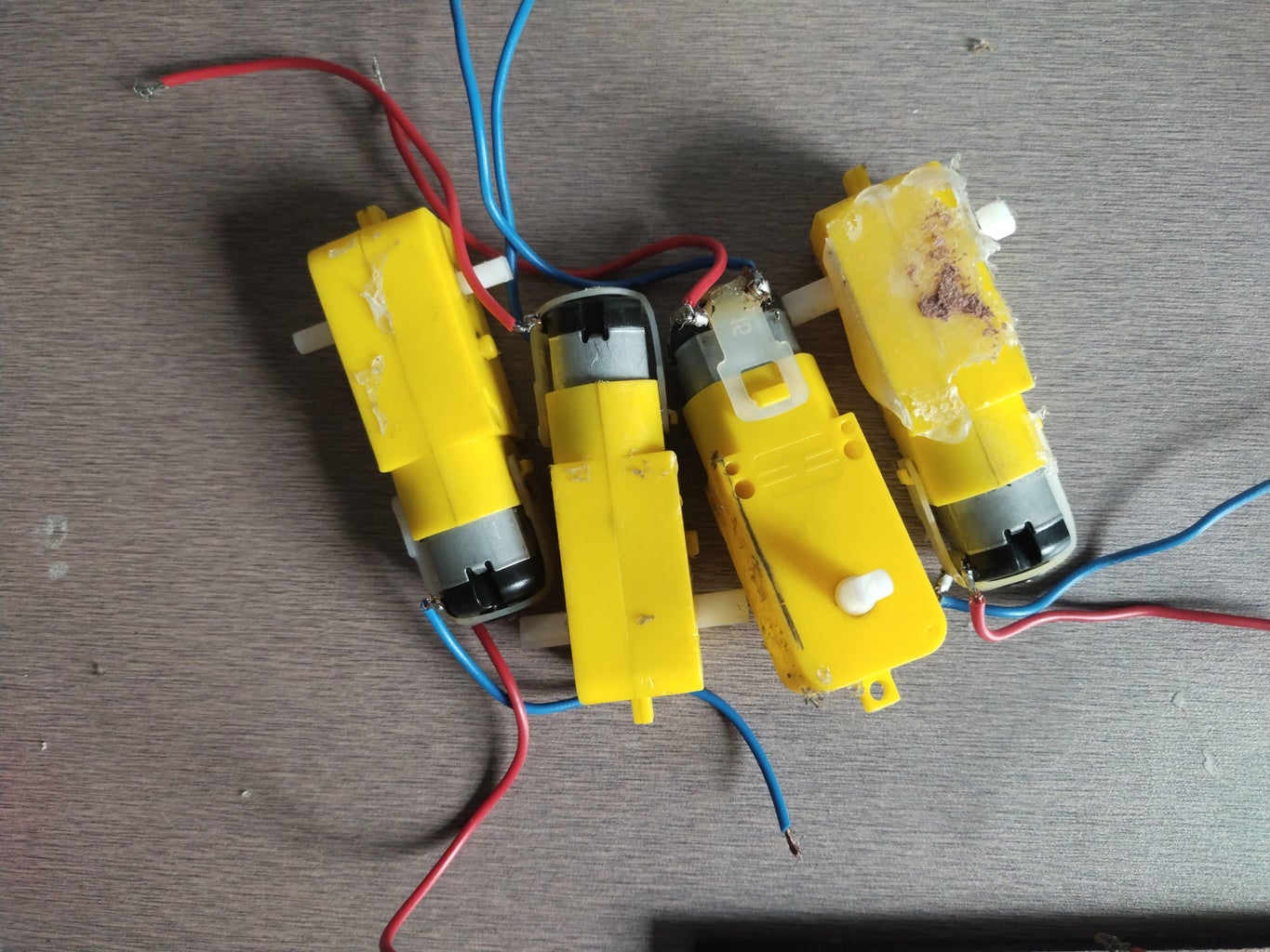 HUMAN FOLLOWING ROBOT : 6 Steps - Instructables