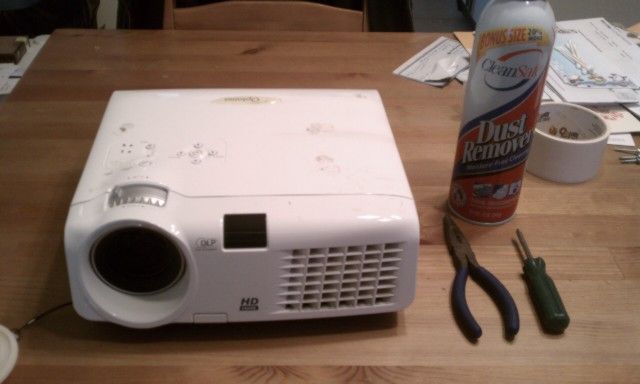Disassemble and Clean an Optoma HD70 Projector