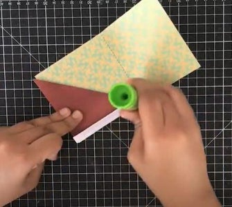 Glue the Floor Flaps to the Walls
