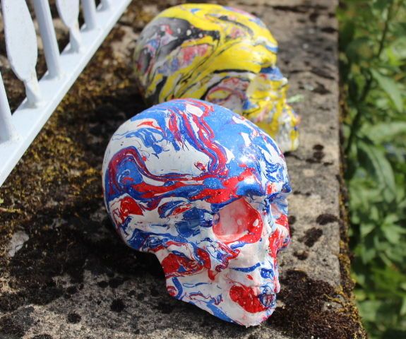 Swirling Rainbow on Skulls