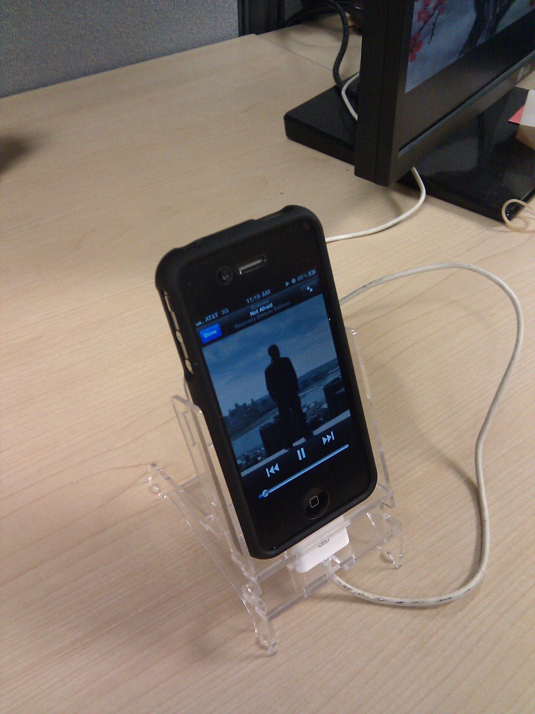 Acrylic IPhone4 Charging Dock - Bumper/Case Compatible