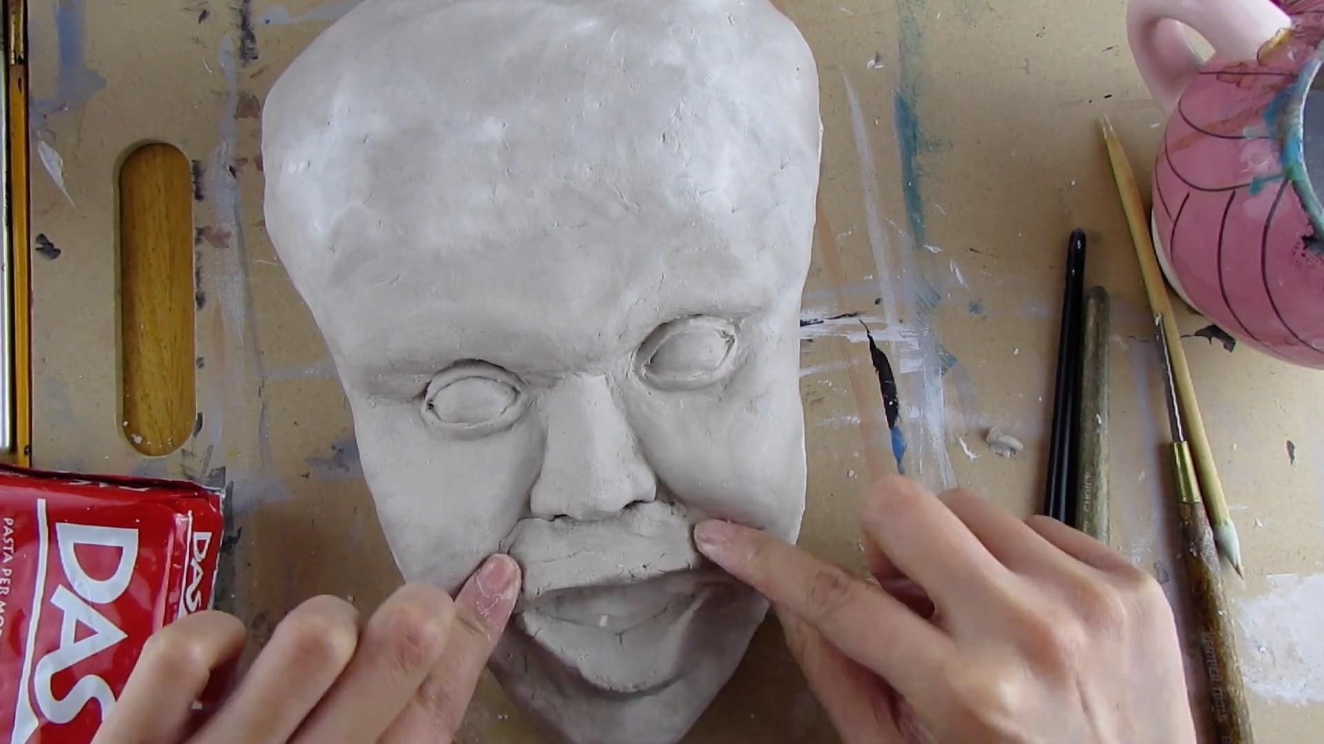 IT Pennywise Paper Mache Wall Decor 5 Steps (with Pictures