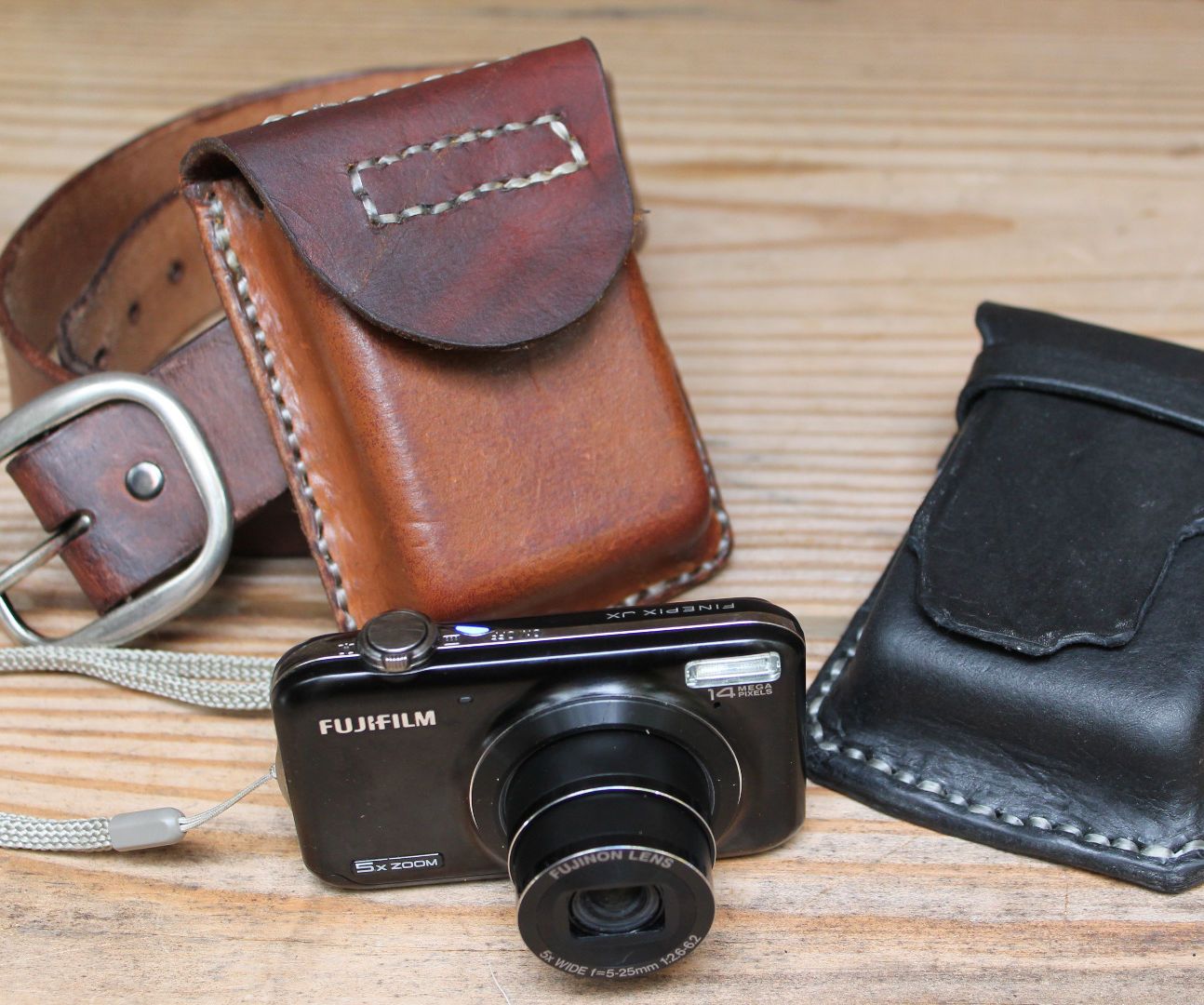 Simple Durable Leather Camera Case