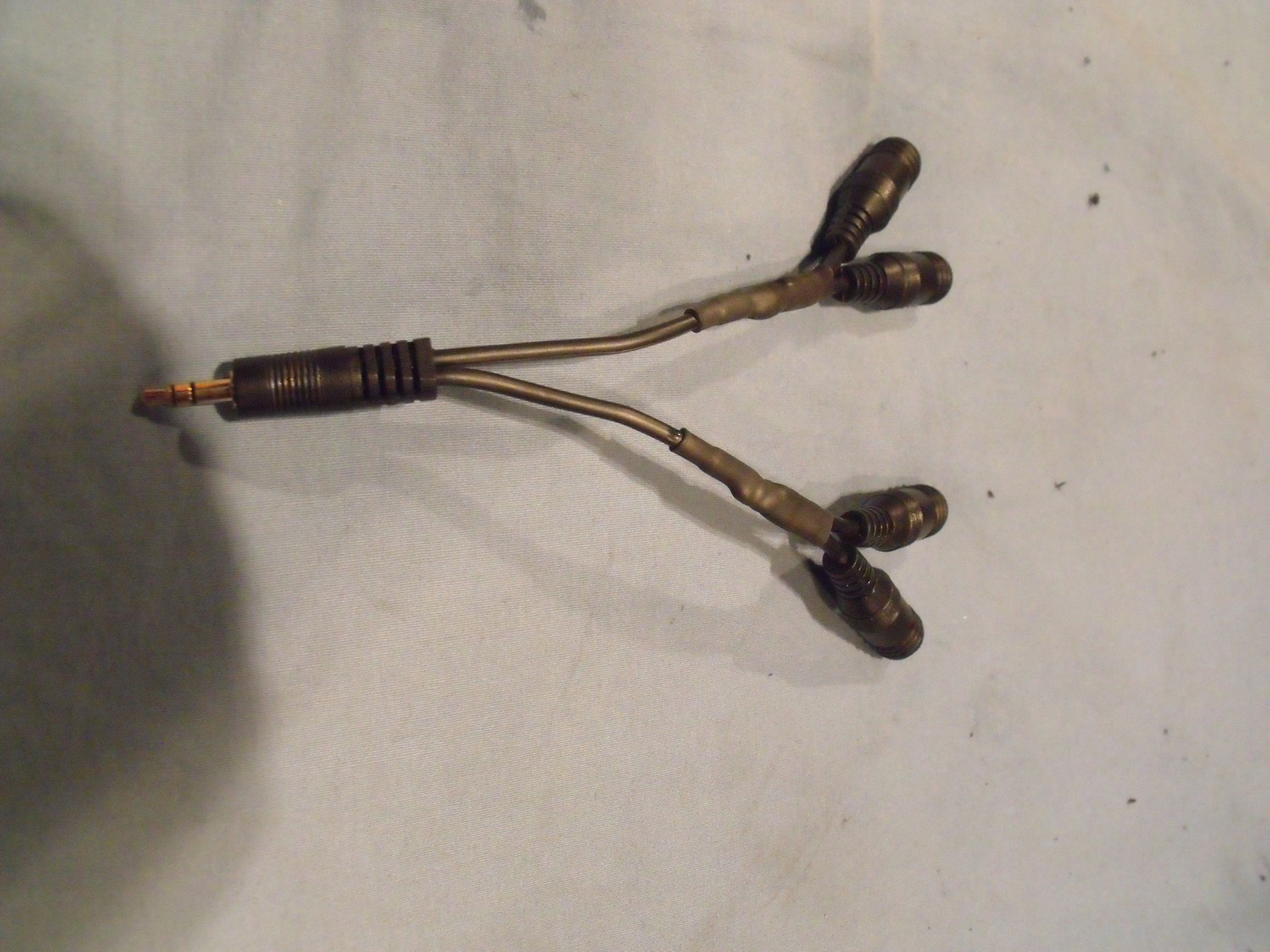 Audio Splitter With 4 Splits