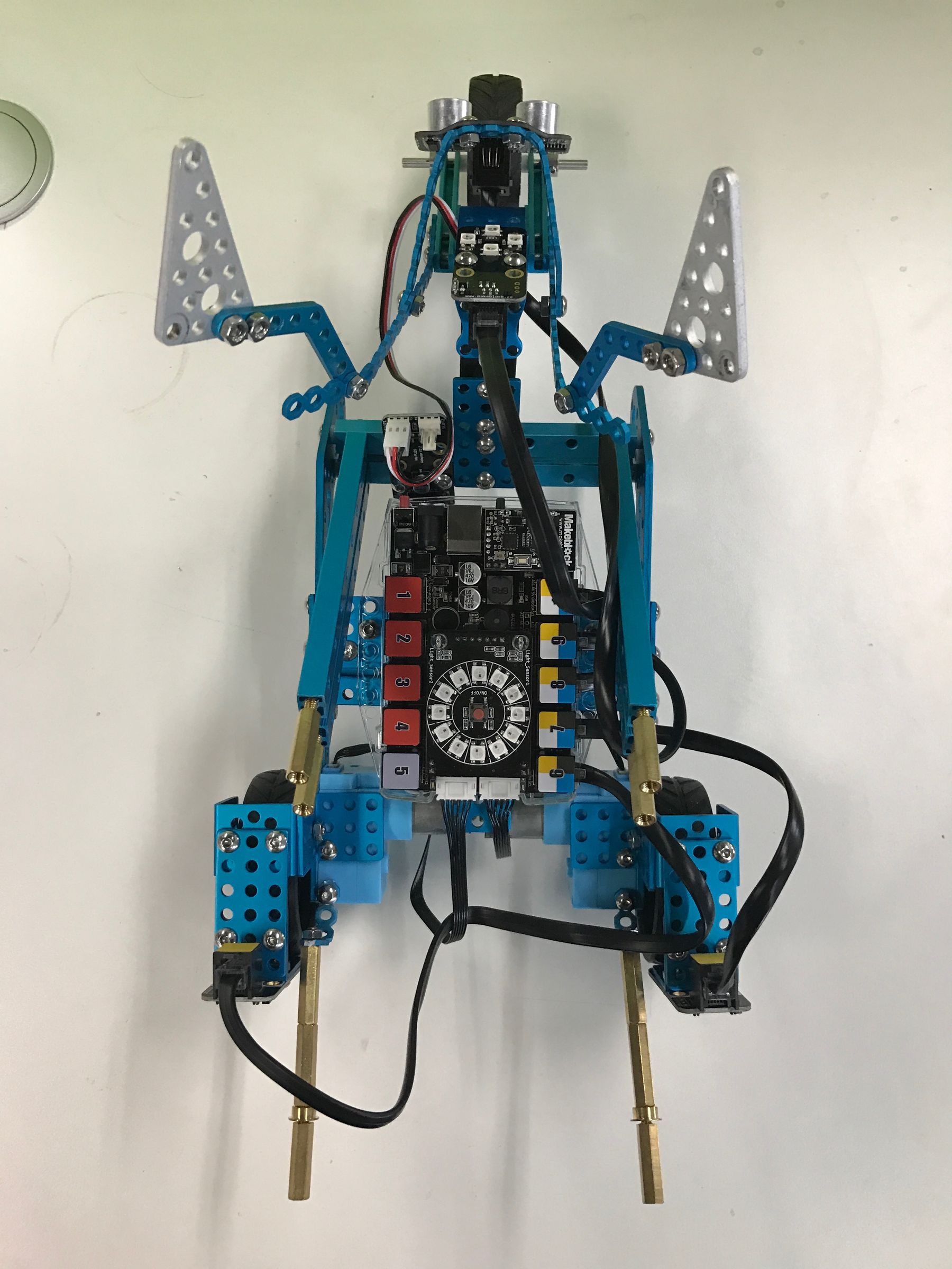 How to Build a Motorbike With Makeblock : 25 Steps (with Pictures ...