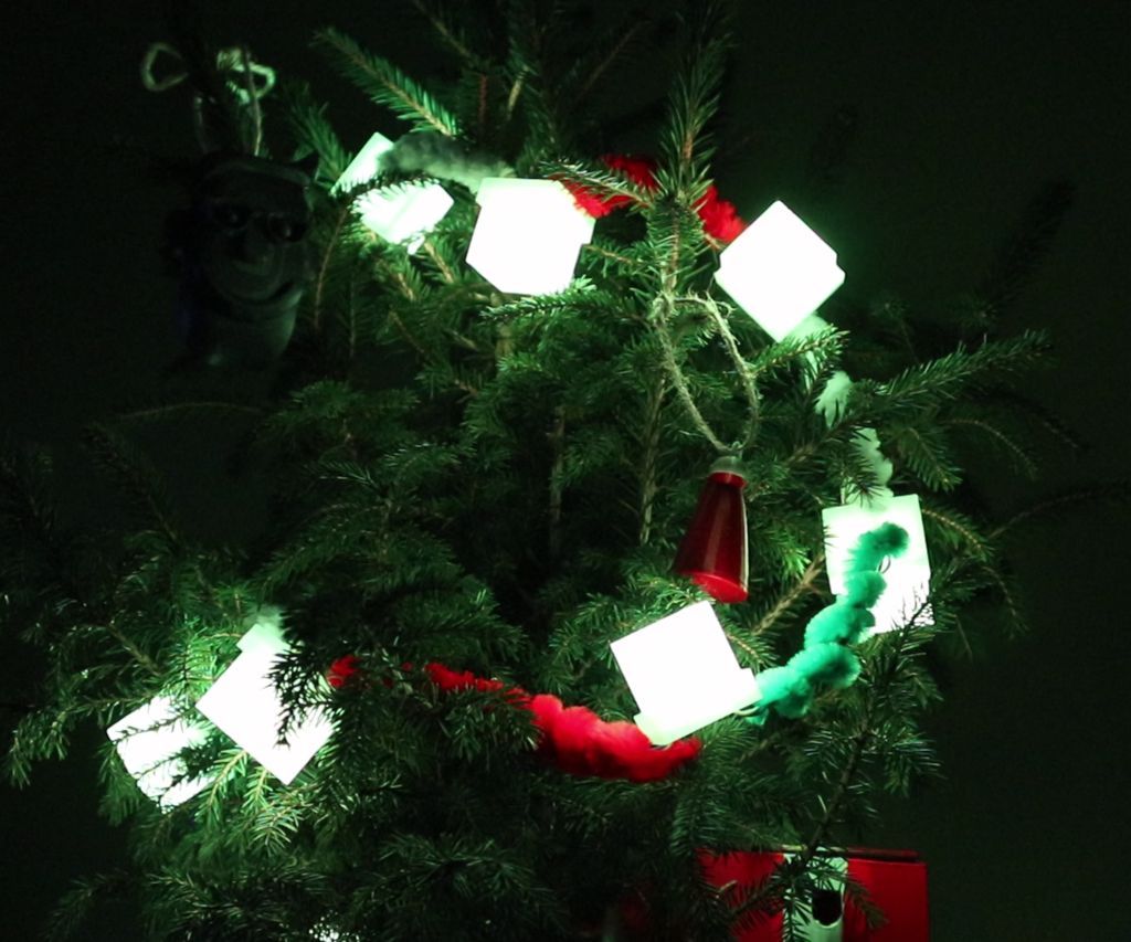 The Google Trends Powered Christmas Tree : 6 Steps (with Pictures