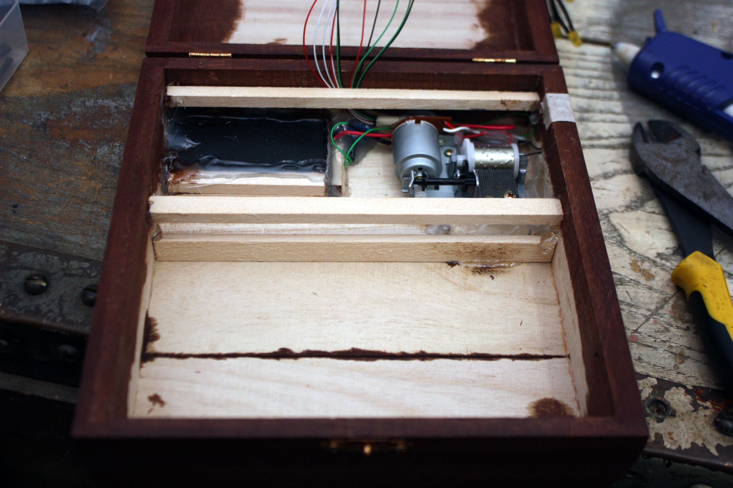 Lightup Music Box for My Valentine (You Are My Sunshine) 11 Steps