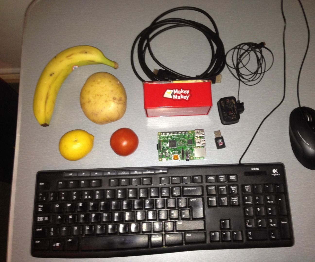 How to create a Scratch game with Makey Makey controller on a Raspberry Pi