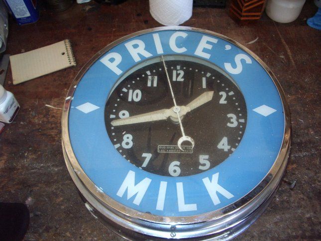 Fixing an Old Advertising Clock