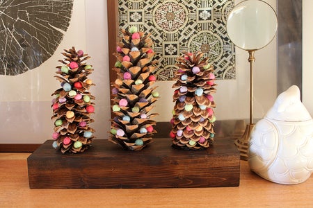 Holiday DIY: Pinecone Trees With Felted Wool