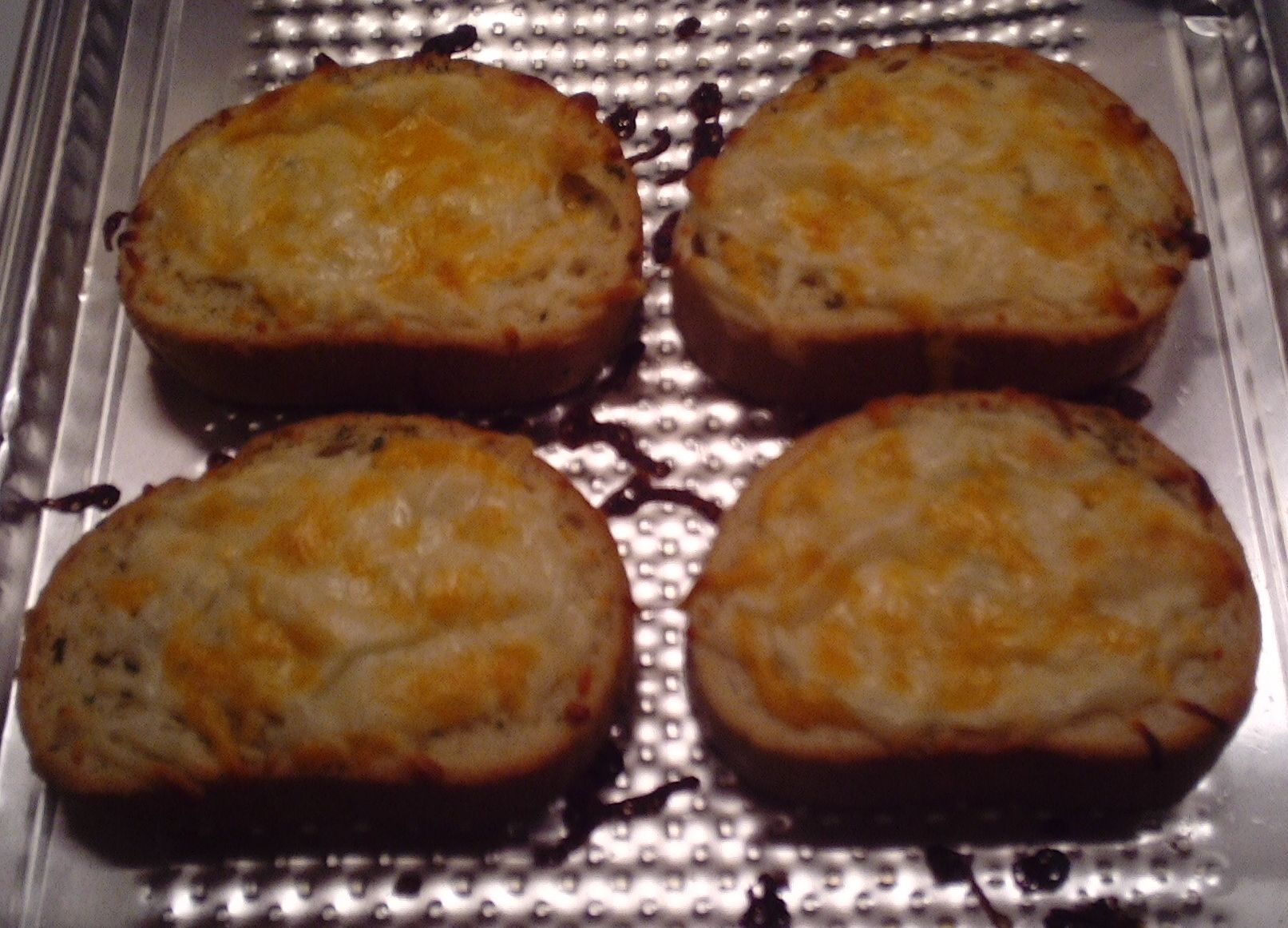 My Super Simple Shortcut Garlic Bread