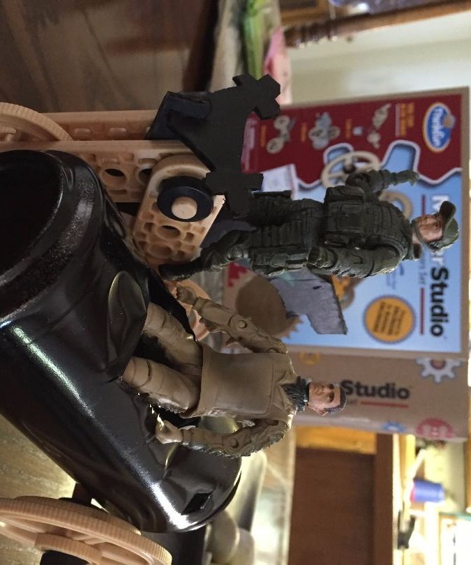 Maker Studio HATCHedu ThinkFun "Sidecar Motorcycle"