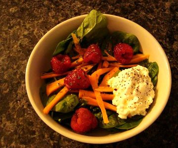 Carrot Raspberry Carrot, Raspberry, Spinach Salad : 4 Steps - Instructables
