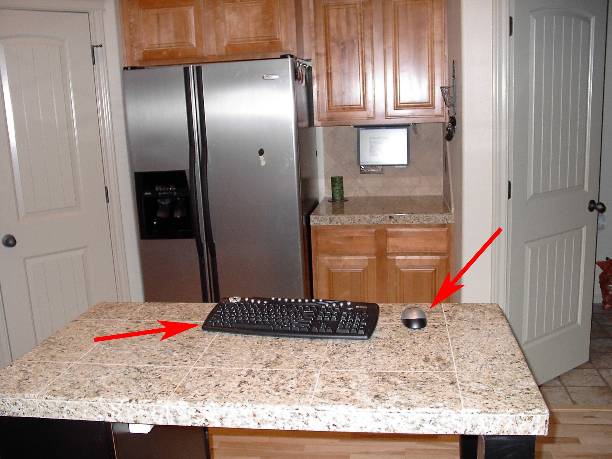 Kitchen PC With Laptop Twist : 5 Steps - Instructables