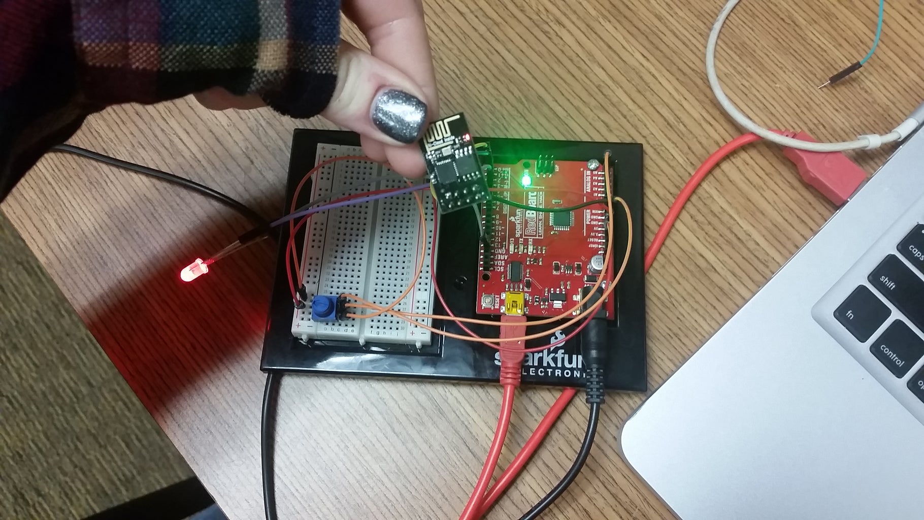 Arduino Connected to Wifi Using ESP8266 Controlled by BLYNK (using a ...
