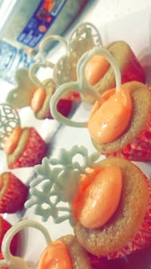 Decorating Easy Valentine's Themed Cupcakes