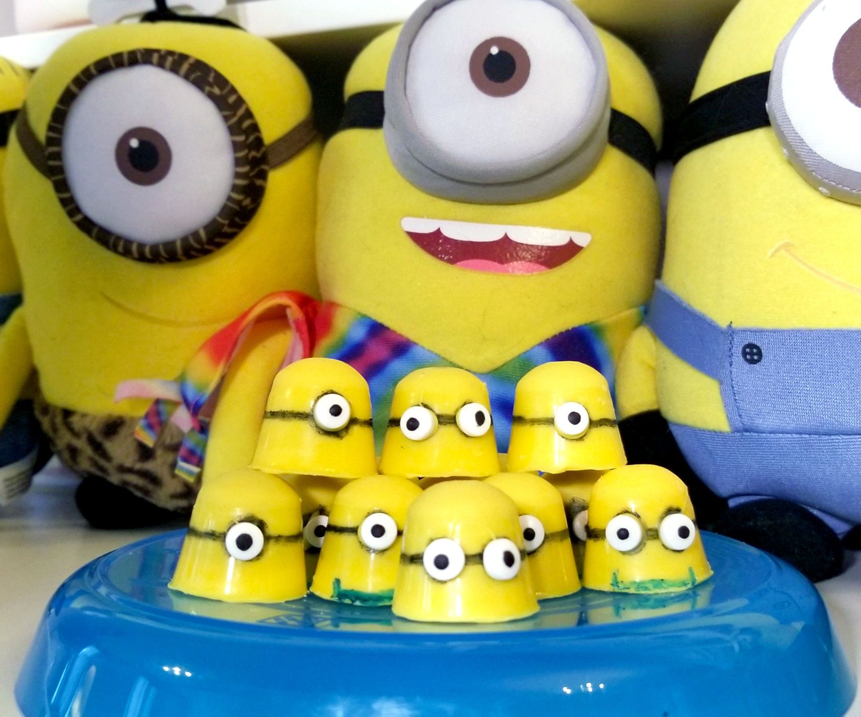 DIY Nutella Filled Minion Bon Bons | Minion Chocolates Recipe