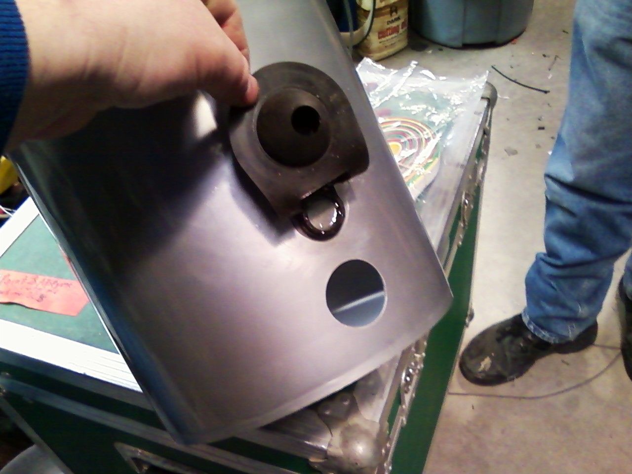 Self-emptying Wet Vac