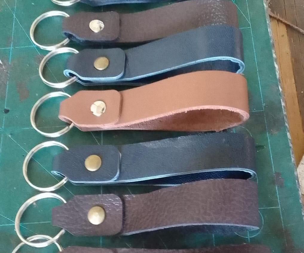 How to Make a Leather Keychain in Less Than 1 Minute