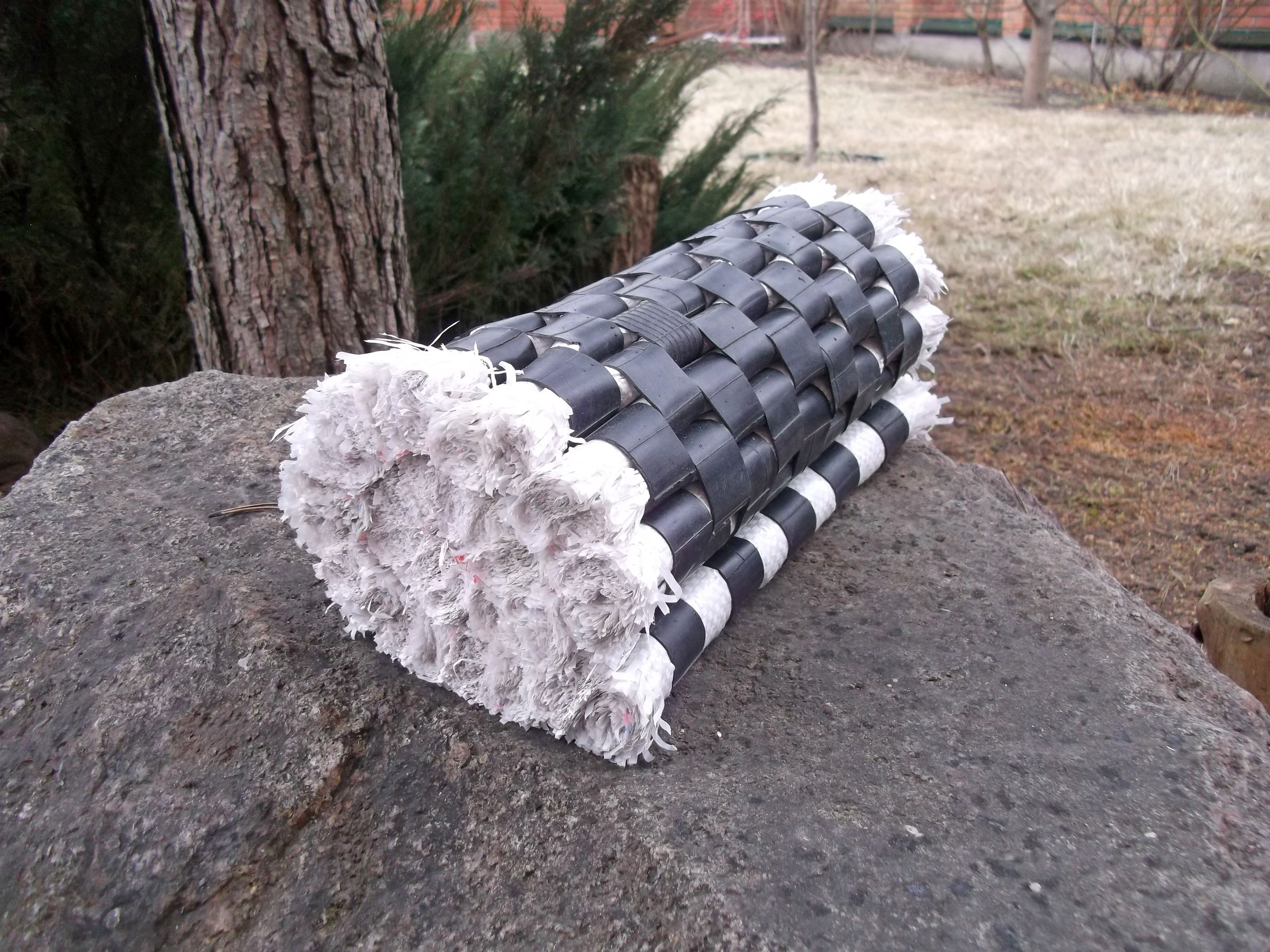 Inner Tubes + Plastic Bags Woven Rug 2 13 Steps Instructables