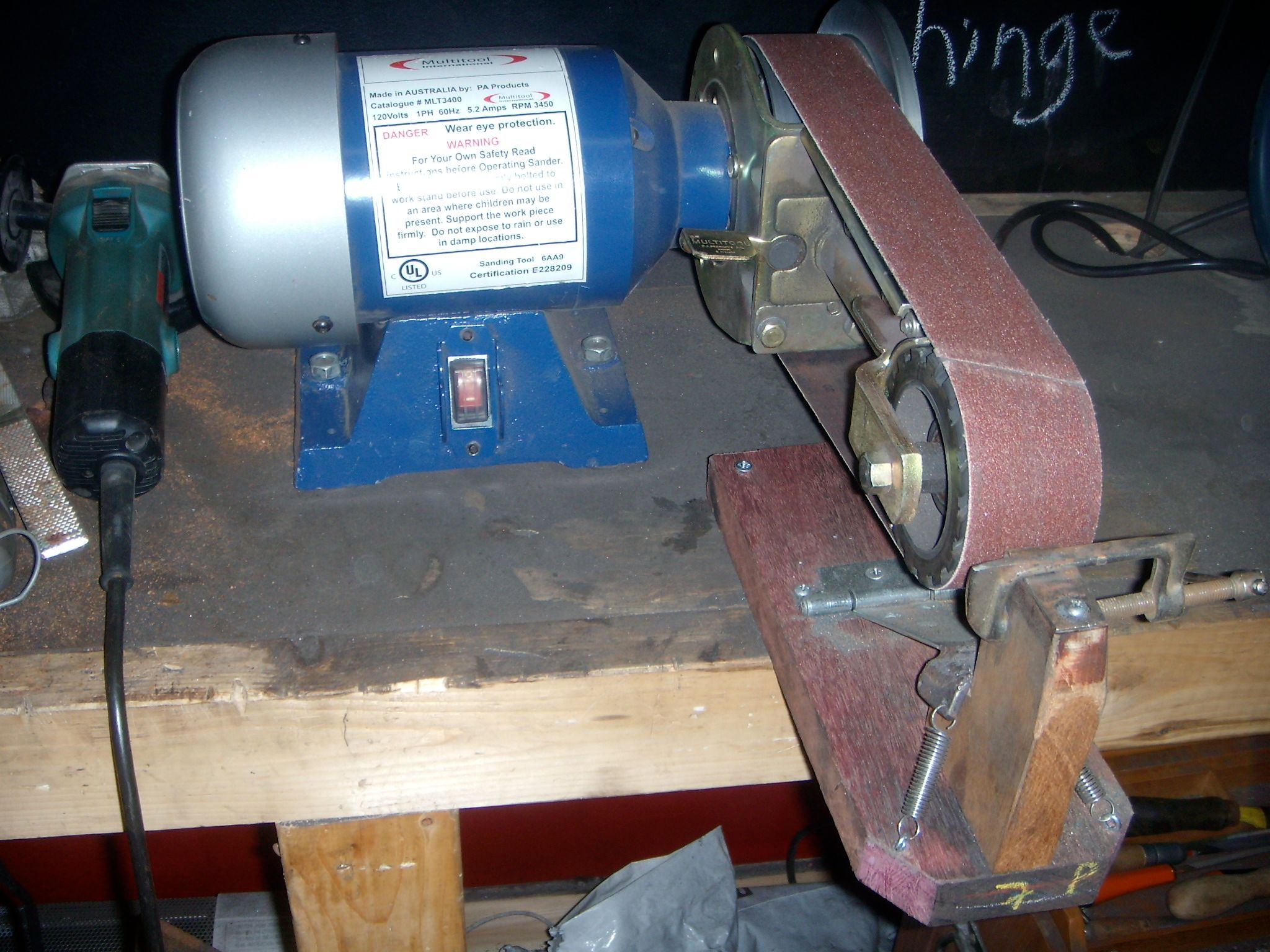 A Simple Hollow Grinding Jig