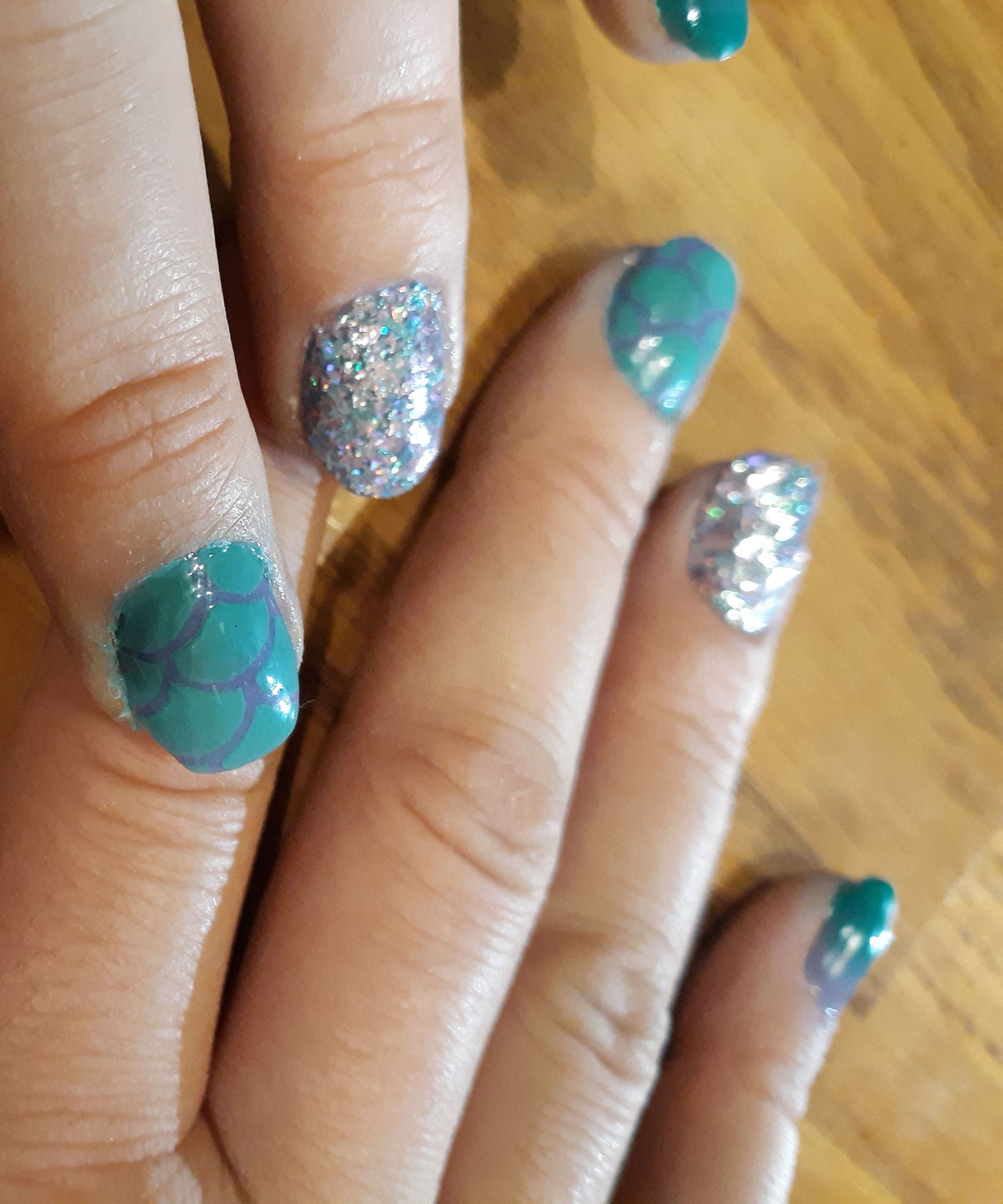 Dip Into a Mermaid Manicure!