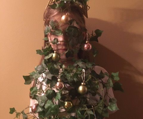 Ivy Christmas Tree Outfit