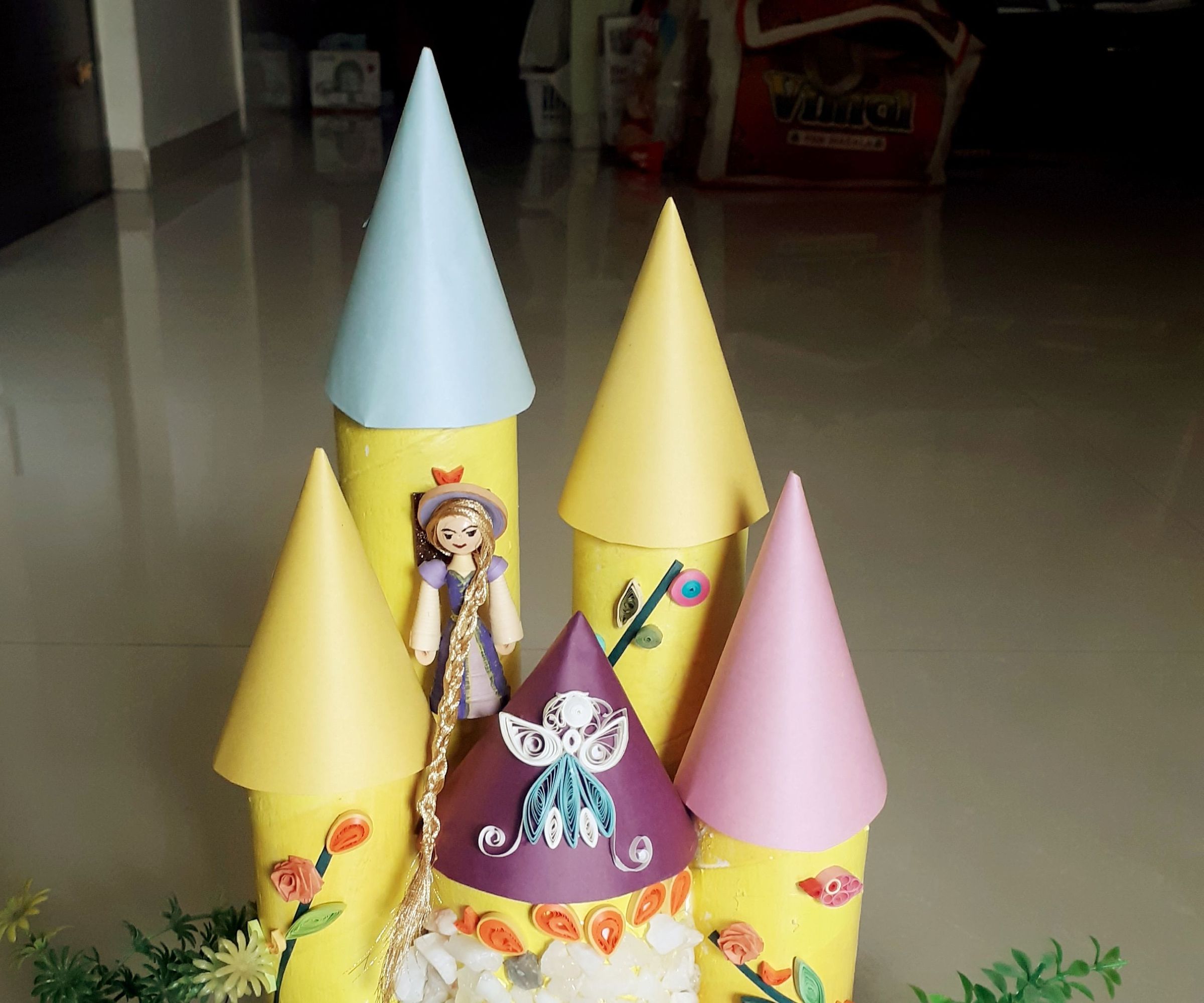 Quilling Rainbow Dolls and Castle