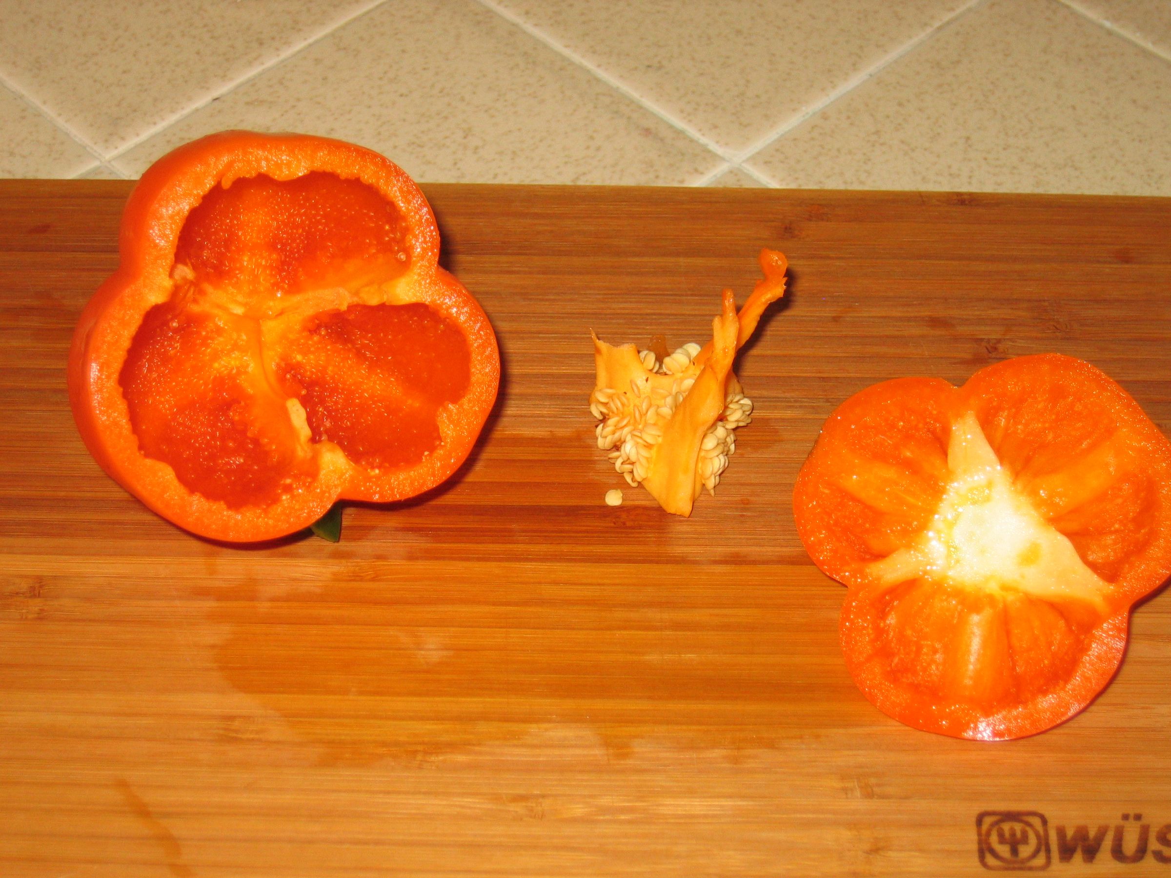 How to Seed a Bell Pepper - the *easy* Way!