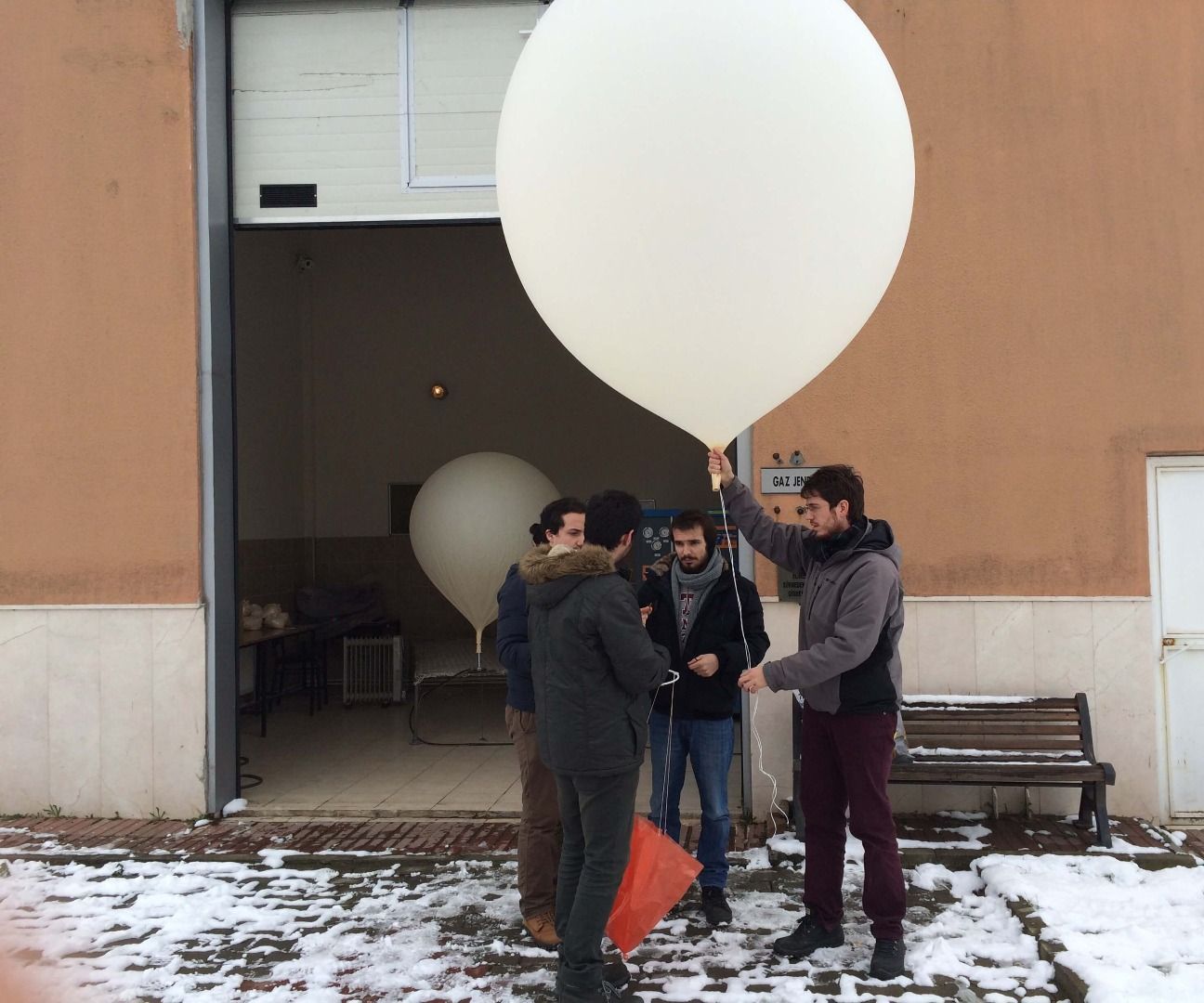 How can you make your Balloon-Sat ?