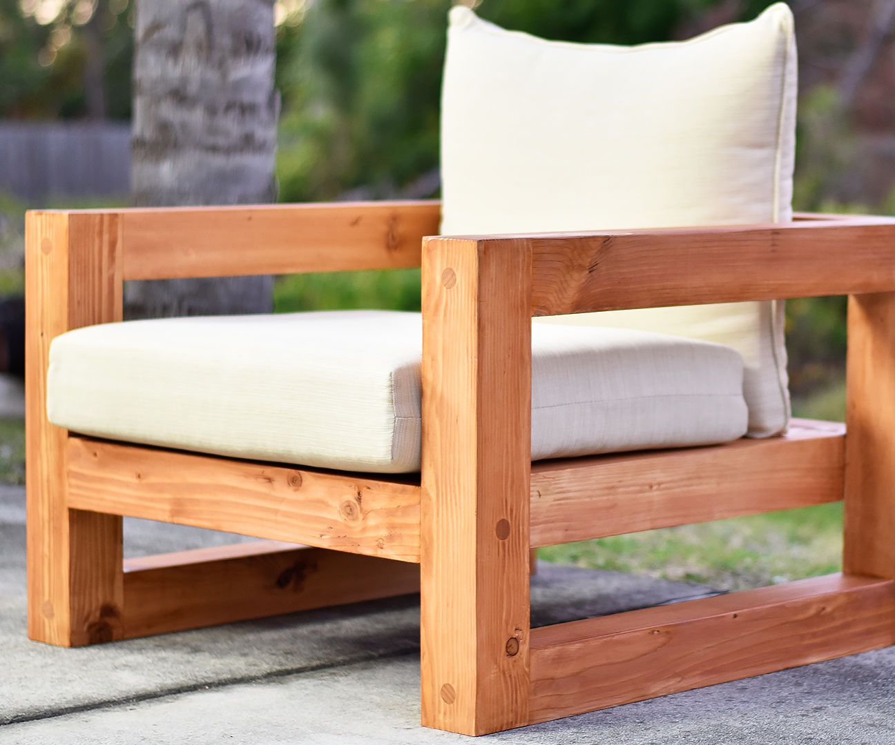 Modern Outdoor Chair 