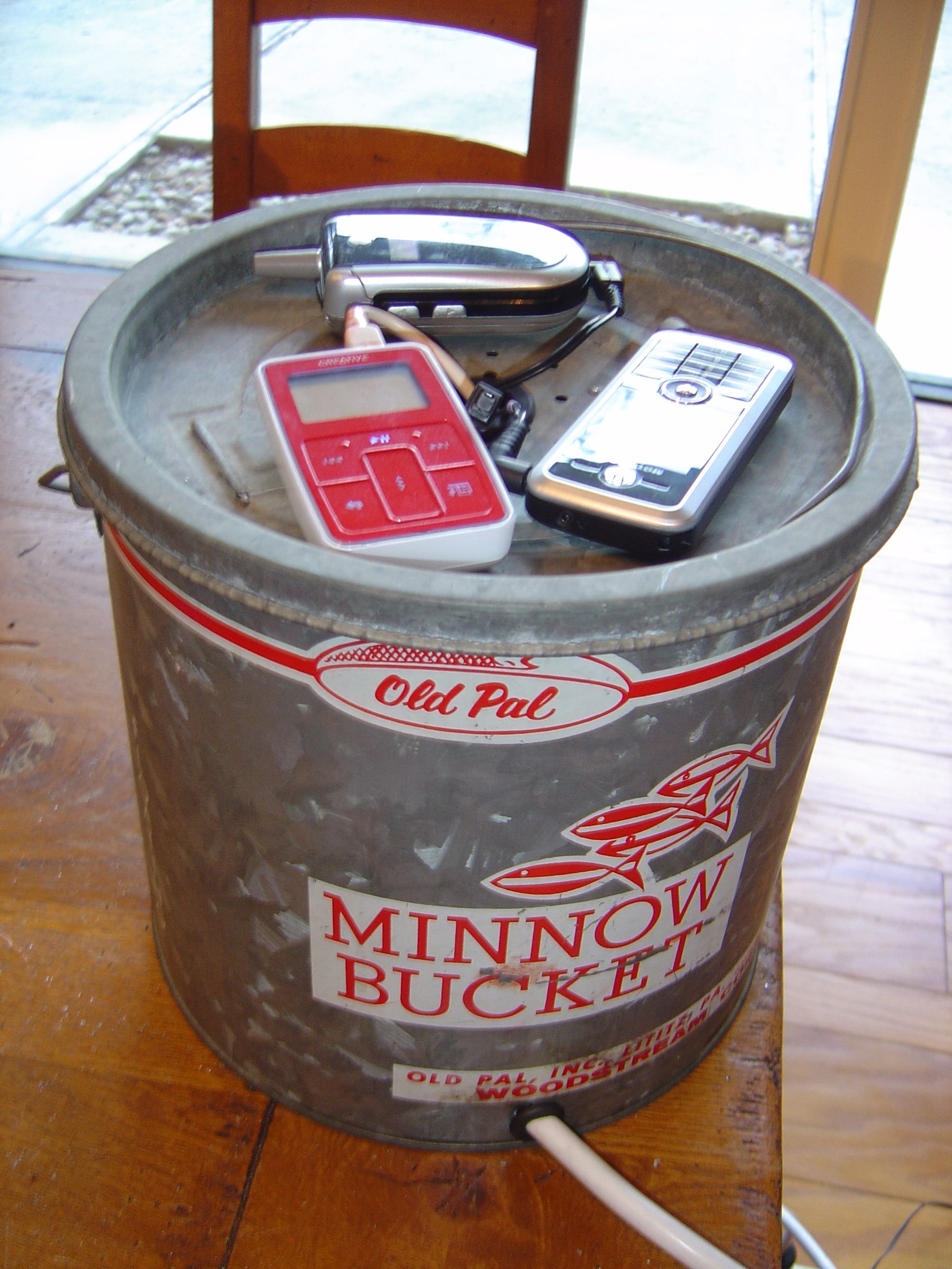 Vintage Minnow Bucket Charging Station