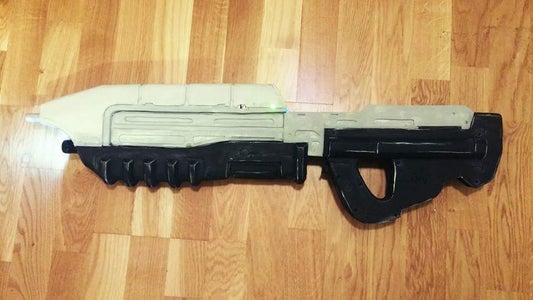 The MA6C Rifle Prop