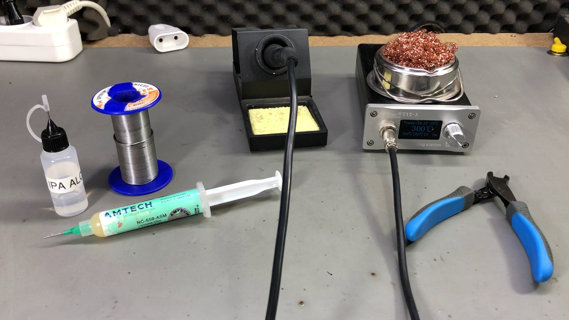 How to Solder ThroughHole Parts 7 Steps (with Pictures) Instructables