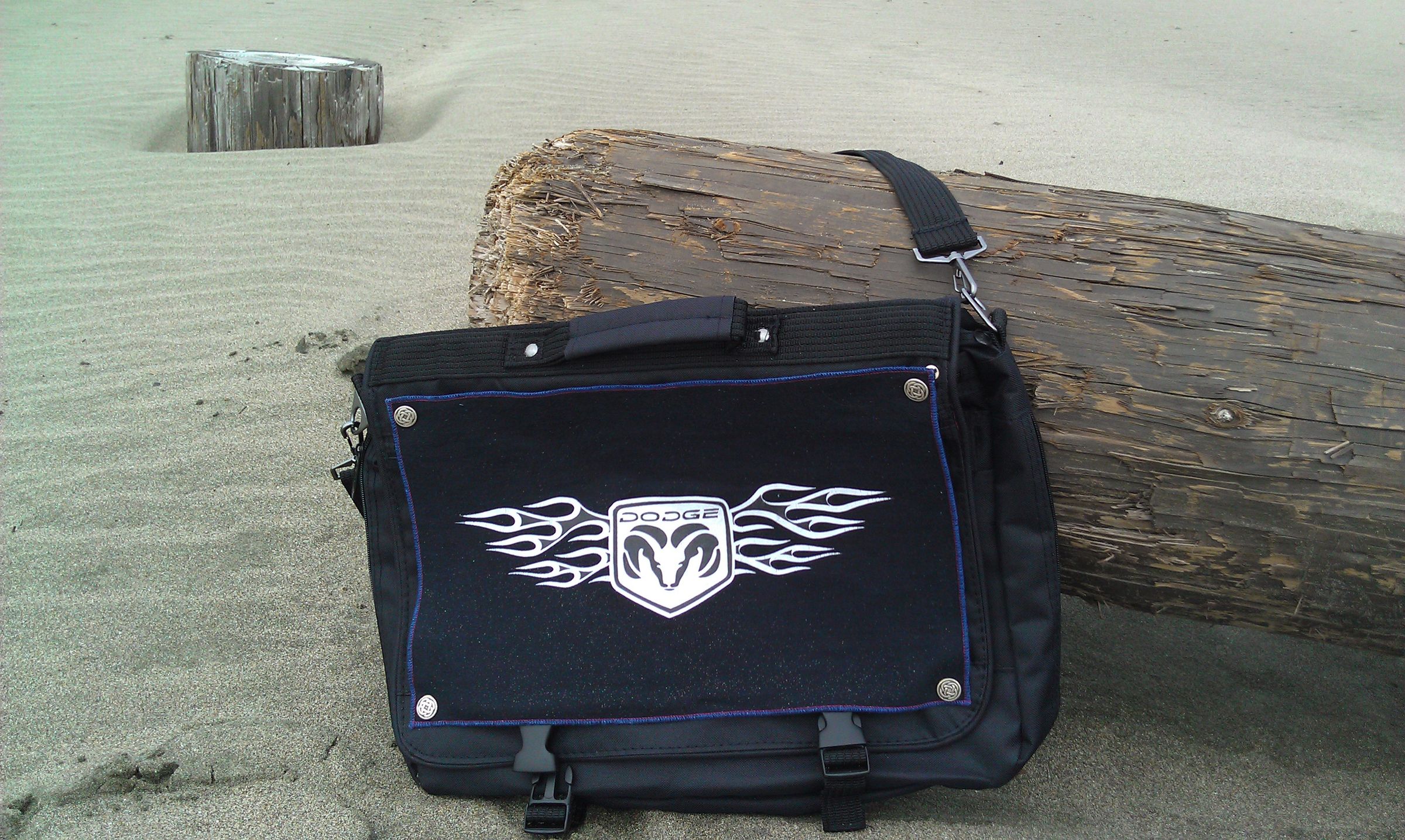 Messenger Bag With Interchangeable Skins