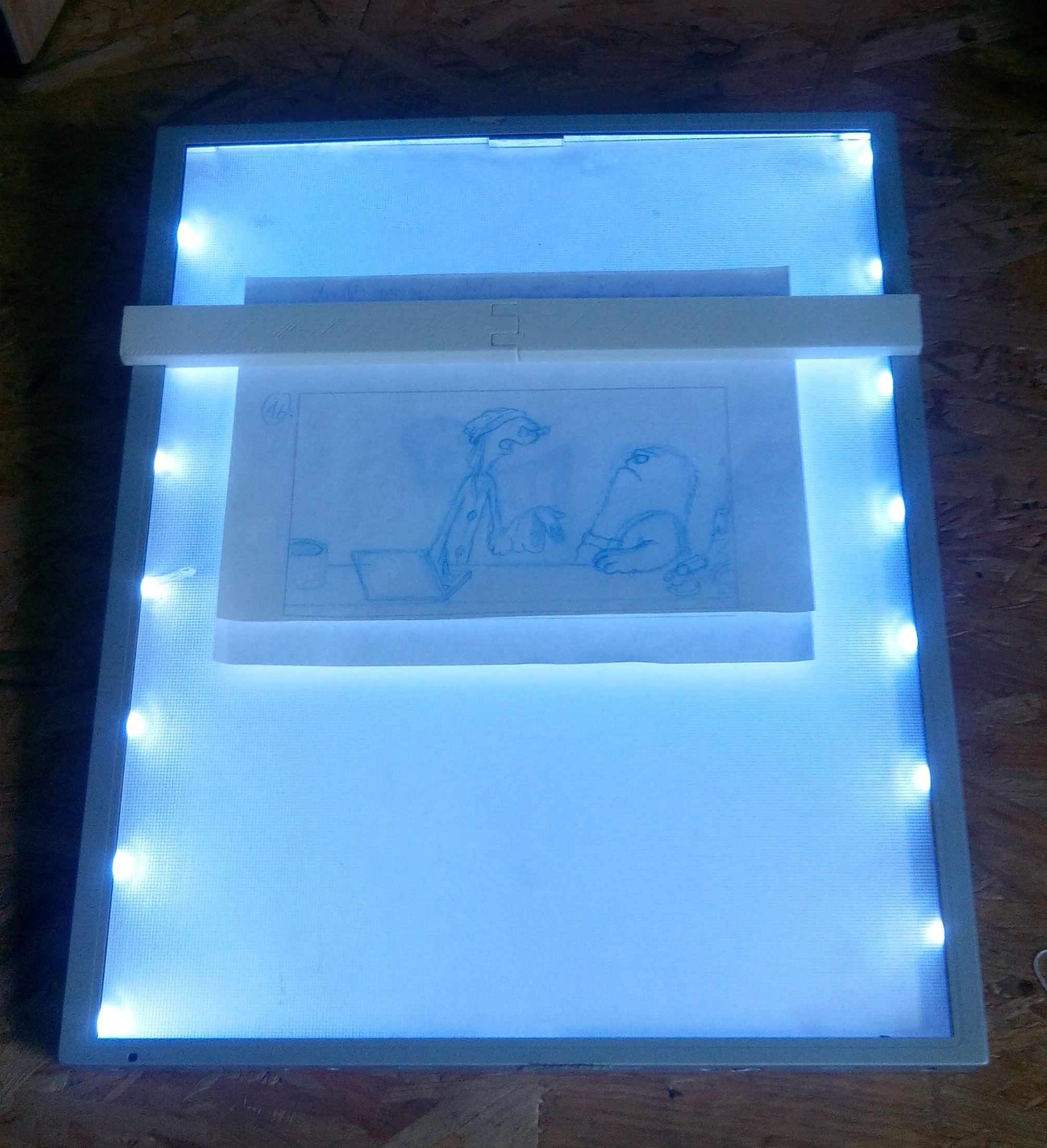 Portable LED Tracing Light Box (upcycled From LCD TFT)) 4 Steps (with
