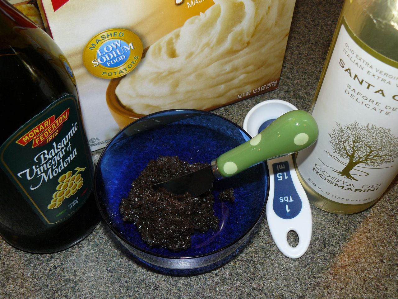 Balsamic Vinegar and Olive Oil Spread