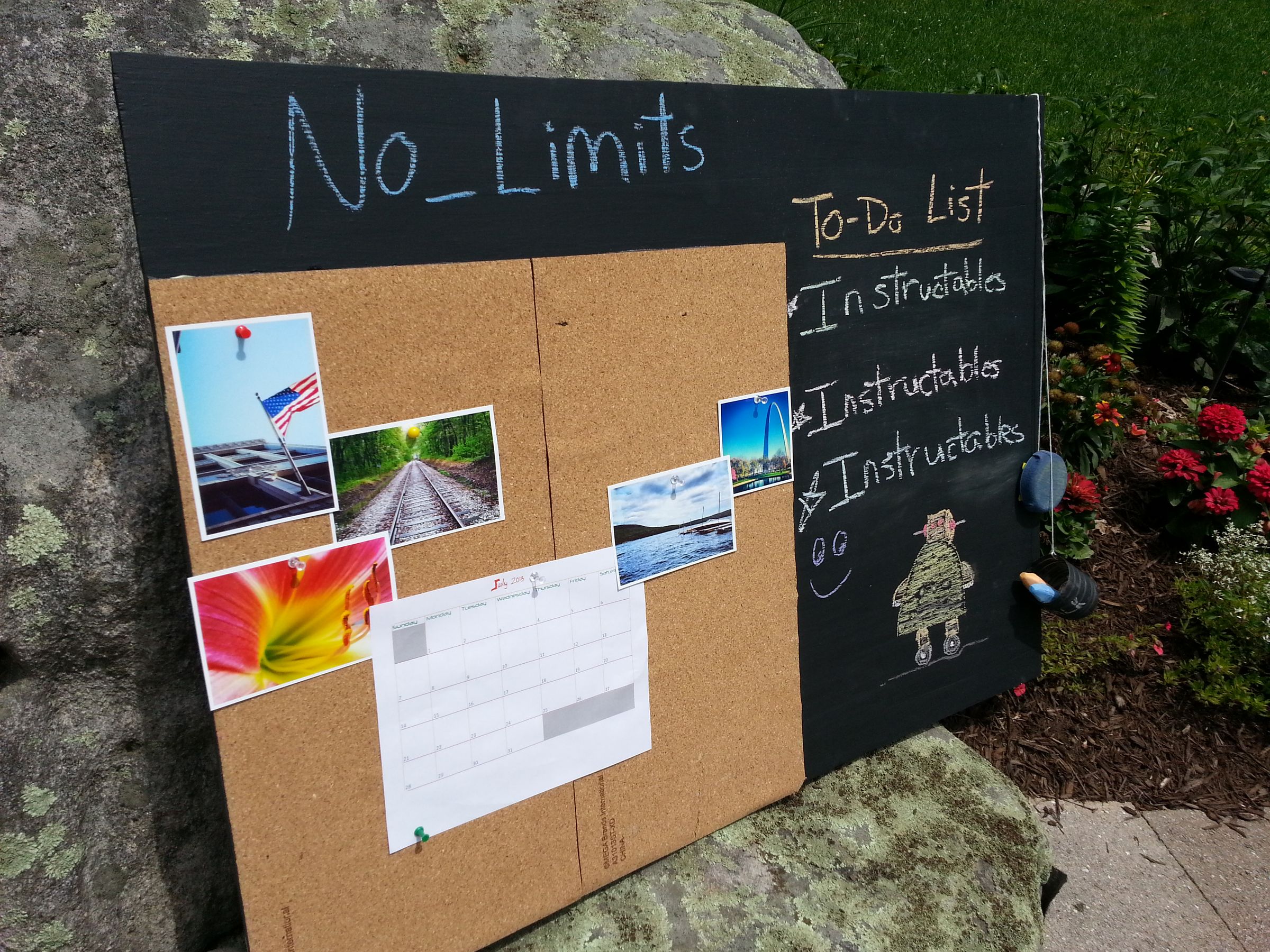 DIY Chalkboard-Corkboard