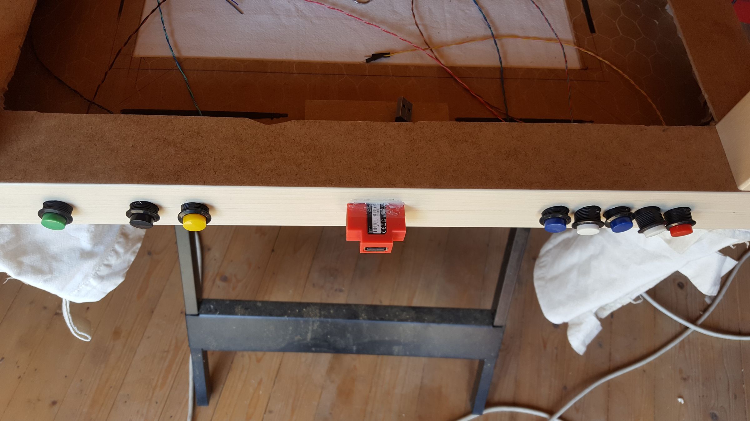 Cheap Retro Gaming Arcade Table With Integrated Display : 7 Steps (with ...