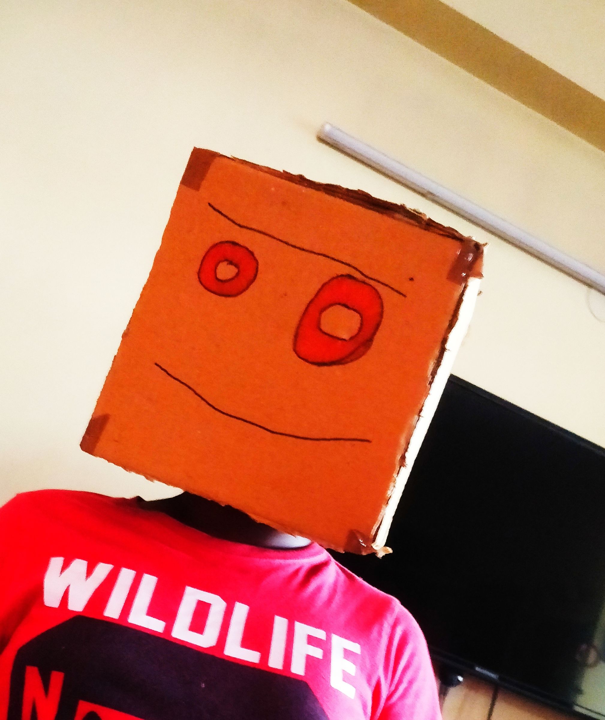 Instructables Robot Helmet (Using Only Cardboard!!) 4 Steps