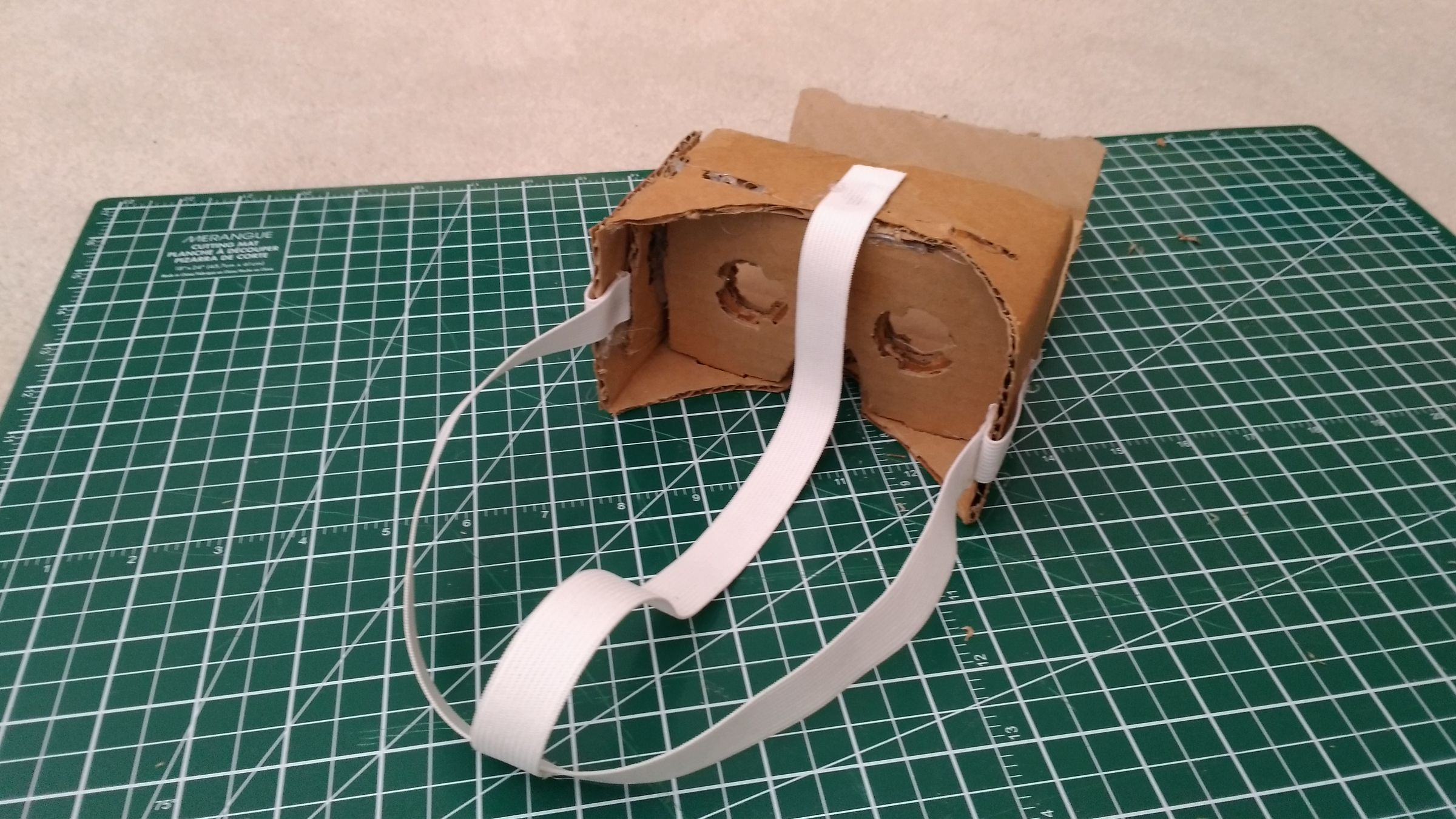 How to Make a Cardboard VR Headset 6 Steps Instructables