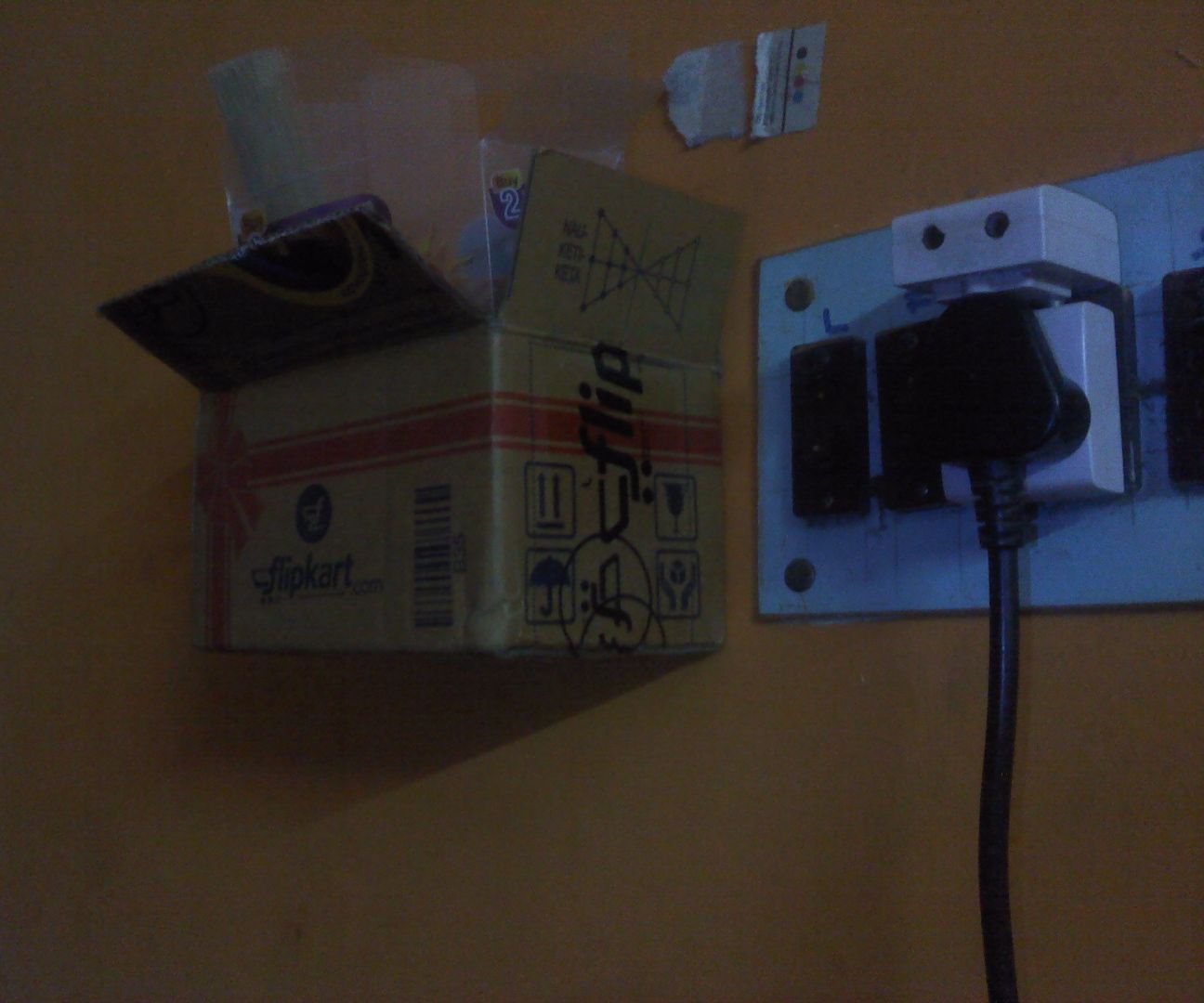 EASY SHELF/MOBILE CHARGING point/EASY ACCESS SHELF/FREE shelf/charging point/mobile/charger/